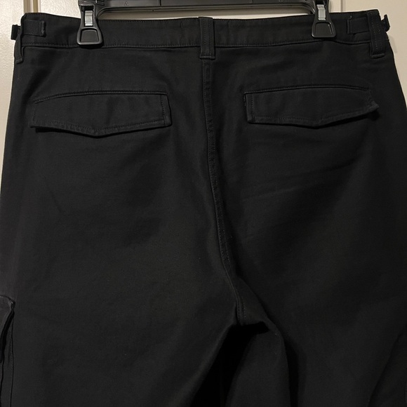 Aritzia TNA cargo supply pant size 12 - Picture 9 of 9